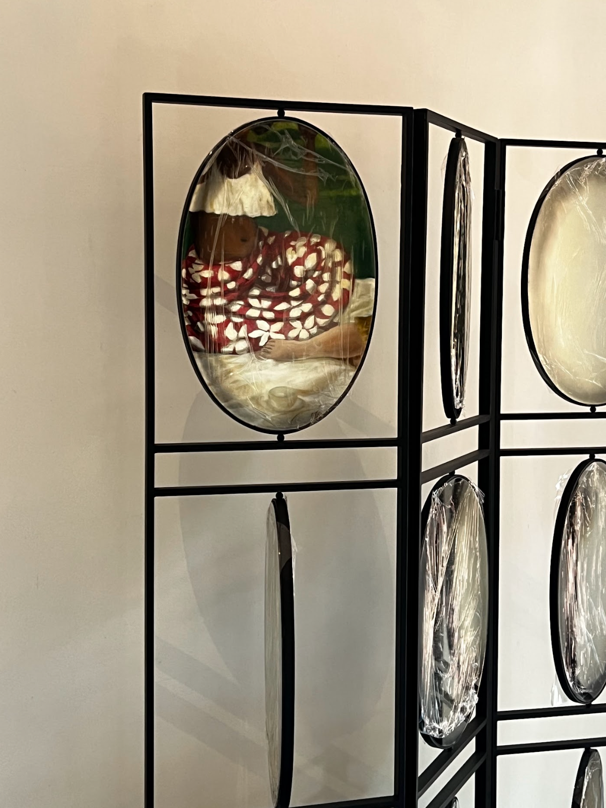 Rotating Mirror Screen