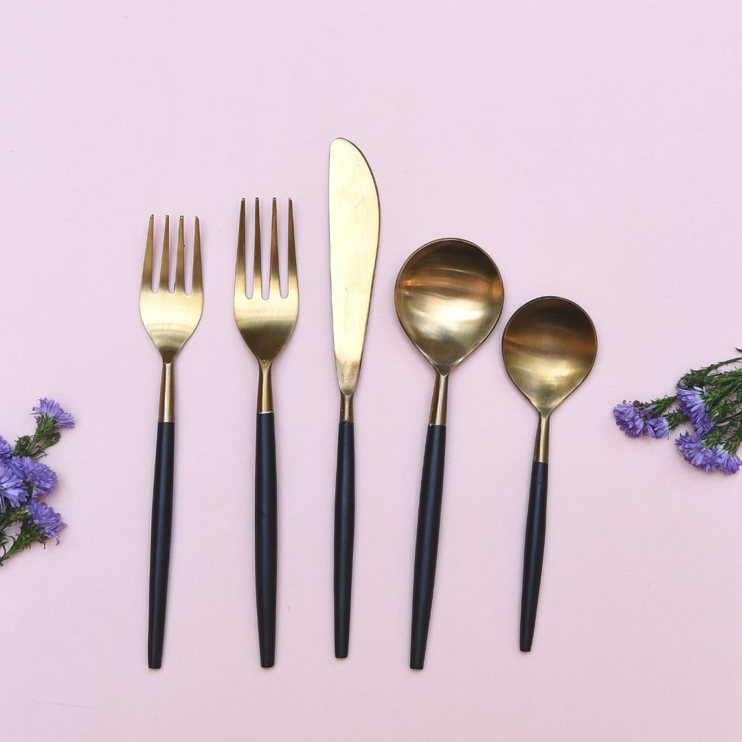 Black & Gold Cutlery Set